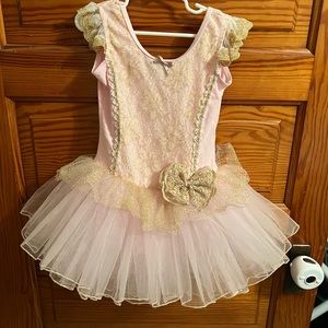 Girl’s Ballet Outfit